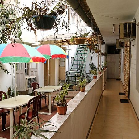 Oyo Rooms Ballygunge Hazra Law College Колката Екстериор снимка