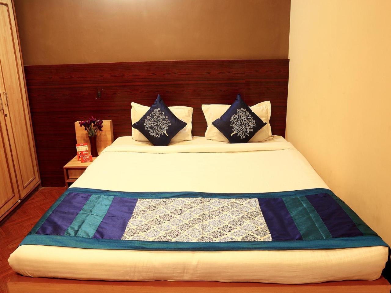 Oyo Rooms Ballygunge Hazra Law College Колката Екстериор снимка
