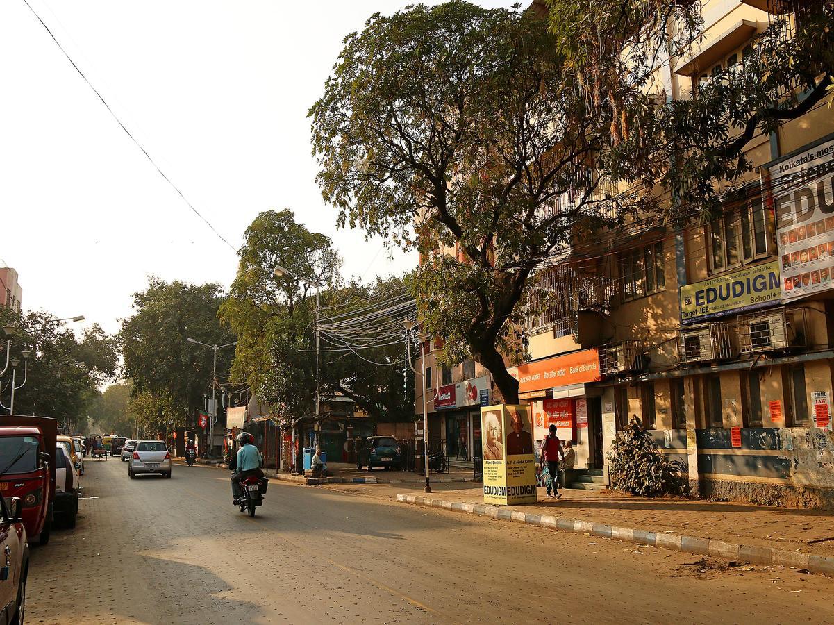 Oyo Rooms Ballygunge Hazra Law College Колката Екстериор снимка