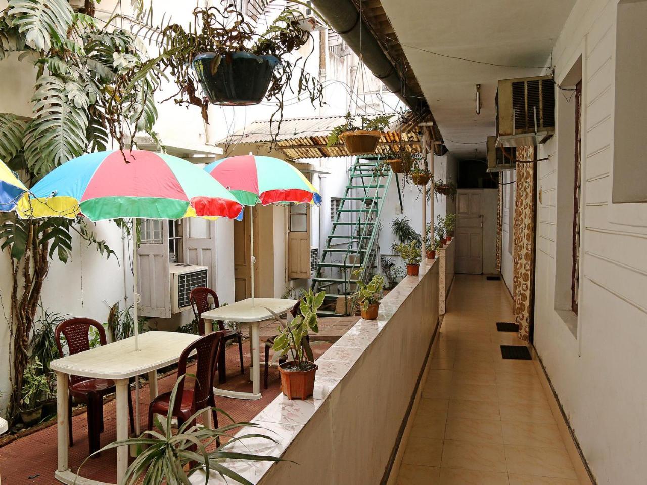 Oyo Rooms Ballygunge Hazra Law College Колката Екстериор снимка