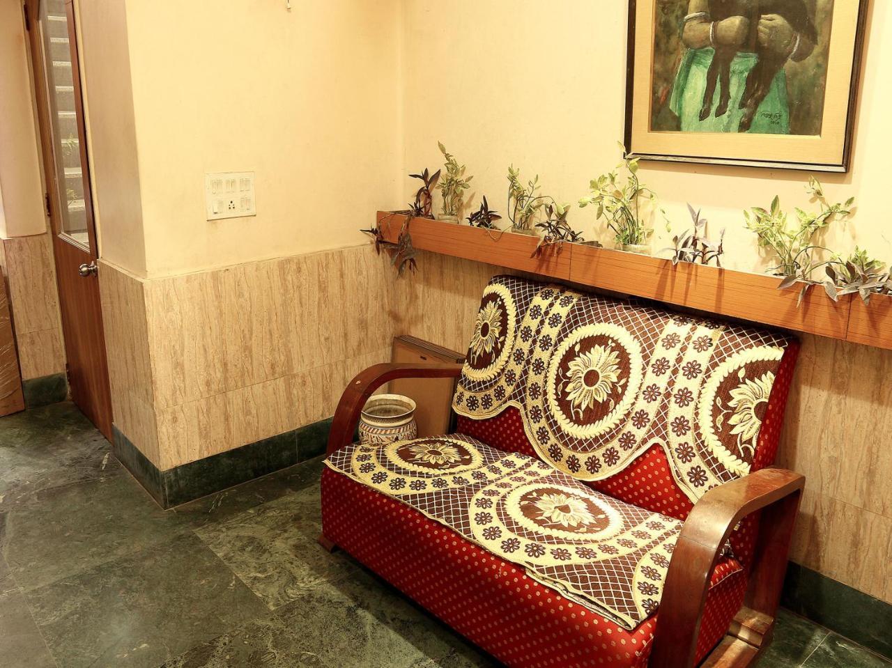 Oyo Rooms Ballygunge Hazra Law College Колката Екстериор снимка
